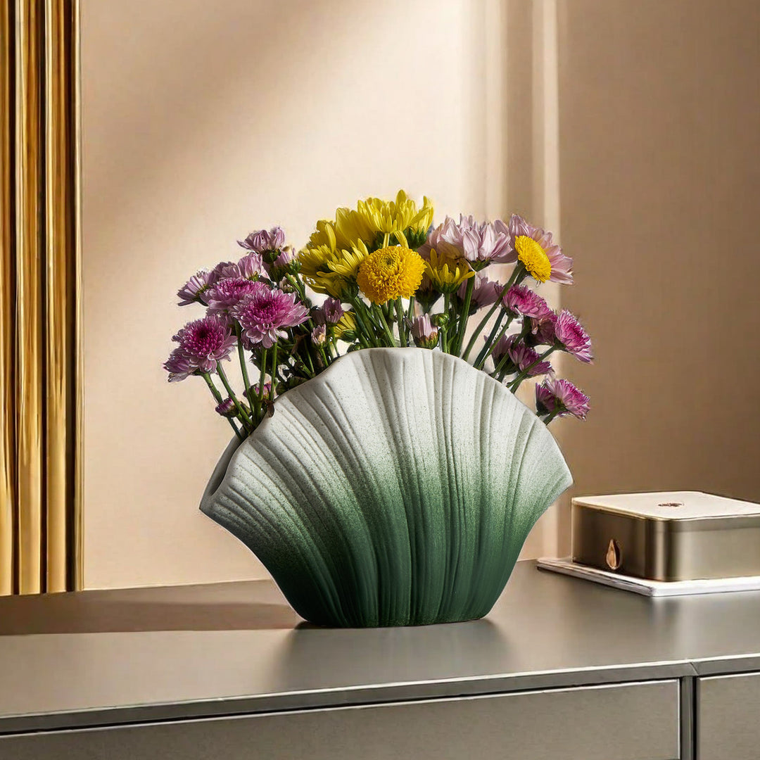 Severiano Sea Shell Vase